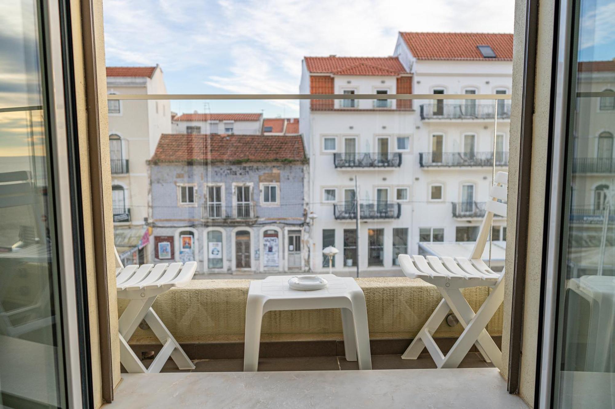 Bed and Breakfast By The Sea - Nazaré Esterno foto